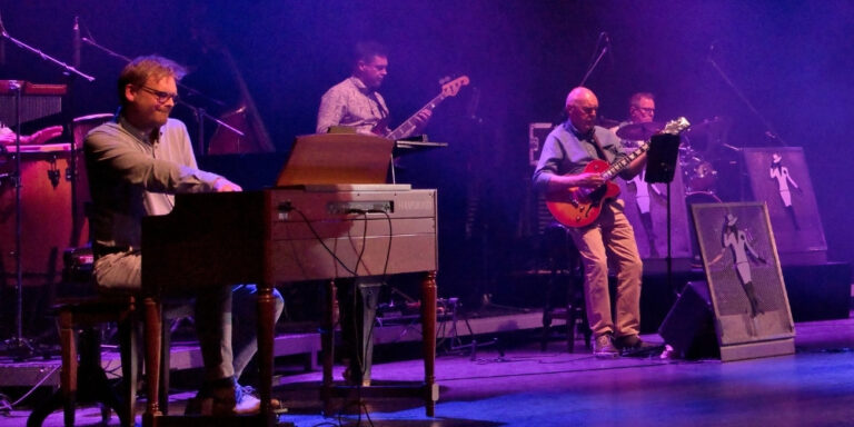 001 MissJones Bigband website snapshots zie ook www.missjones.nl (3)