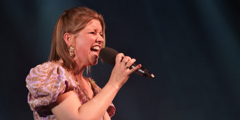 003 MissJones Bigband website snapshots zie ook www.missjones.nl (2)