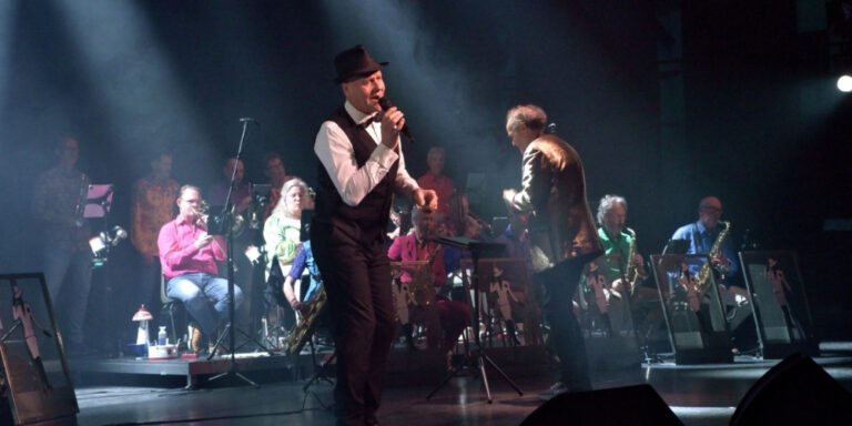 003 MissJones Bigband website snapshots zie ook www.missjones.nl