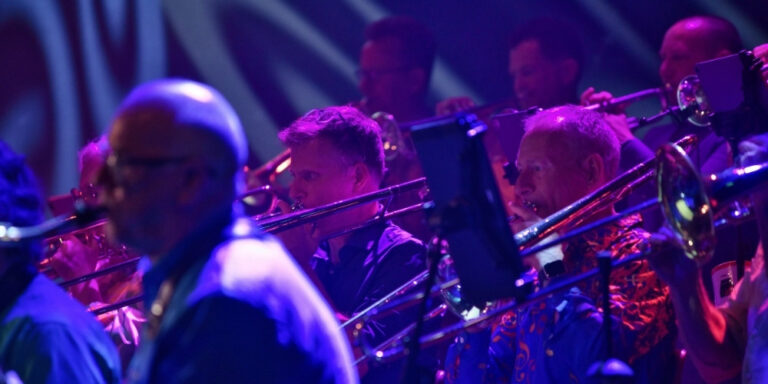 005 MissJones Bigband website snapshots zie ook www.missjones.nl