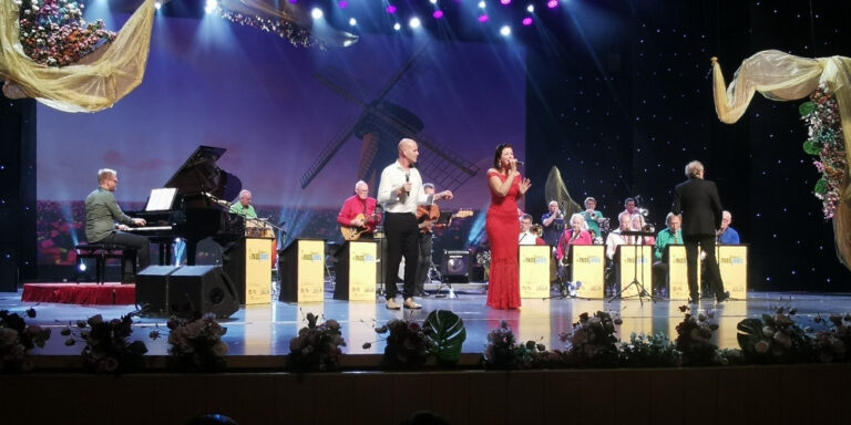 CHINA MissJones Bigband website snapshots zie ook www.missjones.nl (4)